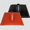 Dachsparrenhalter Stahl (verzinkt) mit Dachziegel aus Aluminium/Kunststoff in schwarz und passende Universal Gummitülle